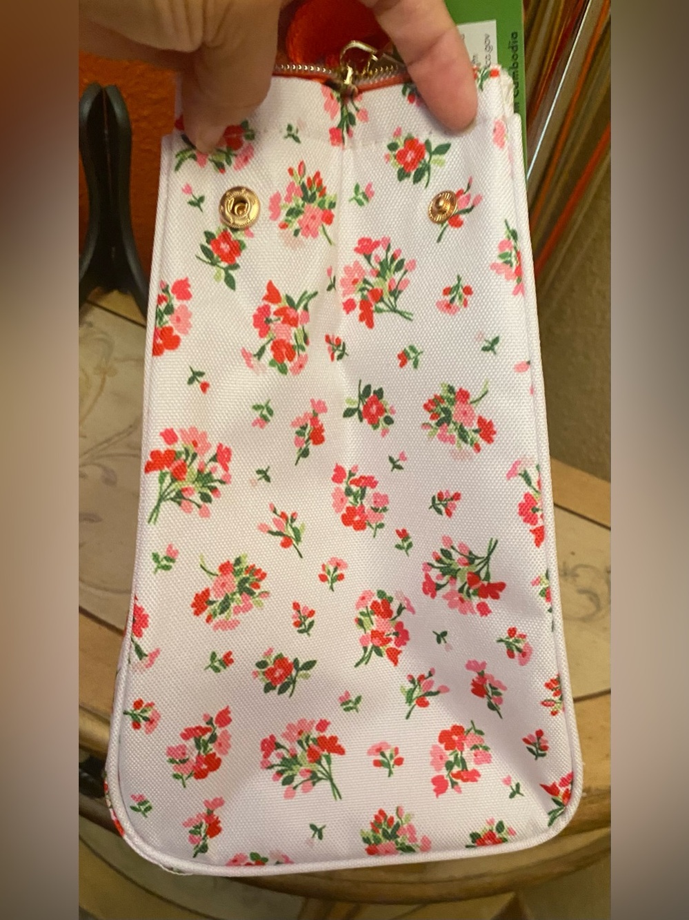 Kate Spade ♠️ New York - NEW - Flowers Red Insulated Lunch Tote - Picture 7 of 13